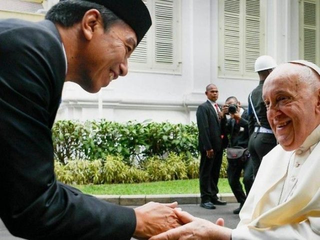 Presiden Prabowo tidak dapat hadir secara langsung karena adanya sejumlah agenda penting dalam negeri.