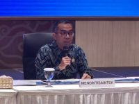 Pemerintah melalui Kementerian Pendidikan Tinggi, Sains, dan Teknologi (Kemdiktisaintek) memastikan bahwa aparatur sipil negara (ASN) di lingkungan perguruan tinggi, termasuk para dosen, kini secara resmi memperoleh tunjangan kinerja (tukin).