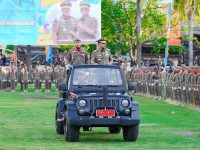 Gubernur Sulsel, Andi Sudirman Sulaiman saat cek kesiapan pasukan apel HUT Satpol PP ke-75 tahun.