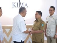 Wali Kota Parepare, Tasming Hamid, melakukan kunjungan kerja ke PT. Kawasan Industri Makassar