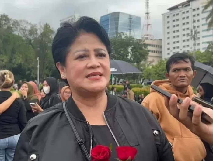 Menurutnya, dokumen-dokumen ini sempat disahkan oleh notaris Rusia dan berisi hal-hal yang mengkhawatirkan, salah satunya dokumen bernomor 16 yang disebut berkaitan langsung dengan Kapolri.