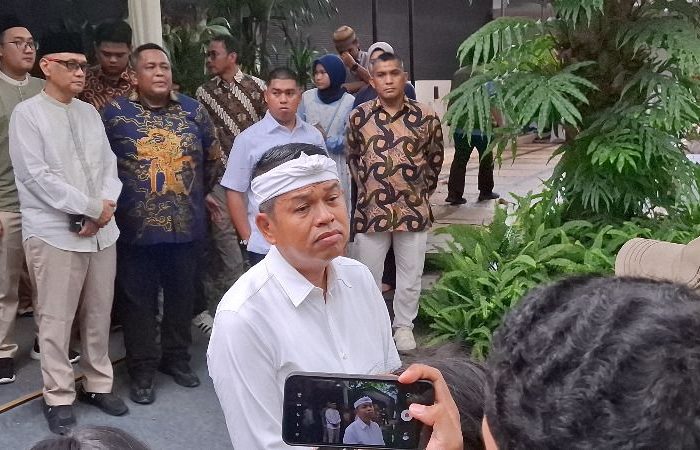 Langkah ini diambil menyusul pernyataan kontroversial Wali Kota Depok, Supian Suri, yang mengizinkan Aparatur Sipil Negara (ASN) menggunakan mobil dinas untuk mudik.