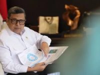 Badan Penyelenggara Jaminan Produk Halal (BPJPH) bersama Badan Pengawas Obat dan Makanan (BPOM) mengumumkan temuan serius terkait sembilan produk pangan olahan yang mengandung unsur babi.Badan Penyelenggara Jaminan Produk Halal (BPJPH) bersama Badan Pengawas Obat dan Makanan (BPOM) mengumumkan temuan serius terkait sembilan produk pangan olahan yang mengandung unsur babi.