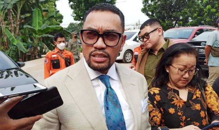 Wakil Ketua Komisi III DPR Ahmad Sahroni menyoroti kebiasaan Mahkamah Agung (MA) yang baru melakukan rotasi hakim ketika muncul persoalan hukum.