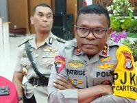 Kapolda Papua Irjen Pol. Patrige Renwarin mengungkapkan bahwa upaya evakuasi dilakukan dengan menyisir sejumlah lokasi yang diduga menjadi tempat jatuhnya korban