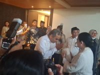 Pada acara tersebut, Puan menerangkan perihal permohonan keselamatan bagi seluruh pemudik agar berangkat dan pulang dalam keadaan baik-baik saja.