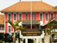 Menurut Kepala Bagian Tata Usaha Lapas, Benny, napi koruptor yang diusung untuk memperoleh remisi pada lebaran tahun ini sejumlah 295 orang, hanya saja yang disetujui 288 saja.