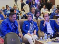 Husniah Talenrang (Bupati Gowa), Ashabul Kahfi (Anggota DPR RI sekaligus Ketua PAN Sulsel saat ini), Chaidir Syam (Bupati Maros) saat menghadiri Rapimwil di Hotel Claro Makassar, Minggu 4 Mei 2025.