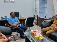 Wakil Bupati (Wabup) Bone Andi Akmal Pasluddin melakukan Kunjungan Kerja (Kunker) ke Perumda Wae Manurung Kabupaten Bone, Jl.Gunung Jaya Wijaya, Kecamatan Tanete Riattang, Kabupaten Bone, Selasa (6 Mei 2025).