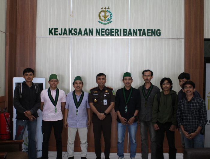 Himpunan Mahasiswa Islam (HMI) Cabang Bantaeng melalui Ketua Umumnya, Imam, menyampaikan apresiasi dan penghargaan setinggi-tingginya atas dedikasi dan kinerja Kepala Kejaksaan Negeri (Kajari) Bantaeng dalam menjalankan tugas penegakan hukum yang berdampak langsung pada masyarakat.