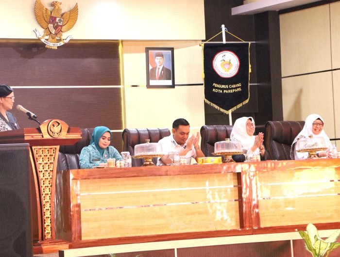 Wakil Wali Kota Parepare, Hermanto, mewakili Wali Kota Tasming Hamid, secara resmi membuka Musyawarah Cabang (Muscab) VIII Ikatan Bidan Indonesia (IBI) Kota Parepare.