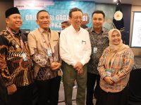 Bupati Luwu Timur, H. Irwan Bachri Syam, bersama para Bupati se-Indonesia mengikuti kegiatan Orientasi Organisasi Asosiasi Pemerintah Kabupaten Seluruh Indonesia (APKASI), yang digelar di Ruang Gangga, Hotel Sentra, Minahasa Utara, Kamis (29/05/2025).