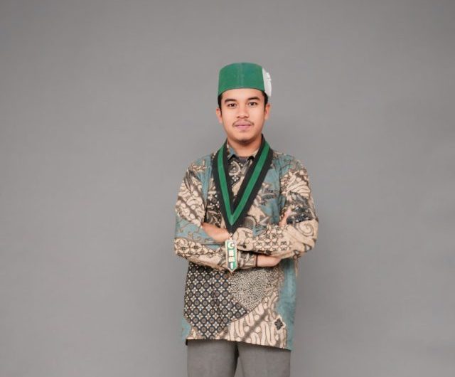 Penetapan Sekretaris Umum Himpunan Mahasiswa Islam (HMI) Cabang Bima sebagai tersangka karena mengikuti aksi damai menuntut pemekaran Provinsi Pulau Sumbawa bukan sekadar langkah hukum. Ia adalah alarm keras bahwa demokrasi di negeri ini sedang mengalami penyempitan ruang, bahkan ancaman pembusukan dari dalam.