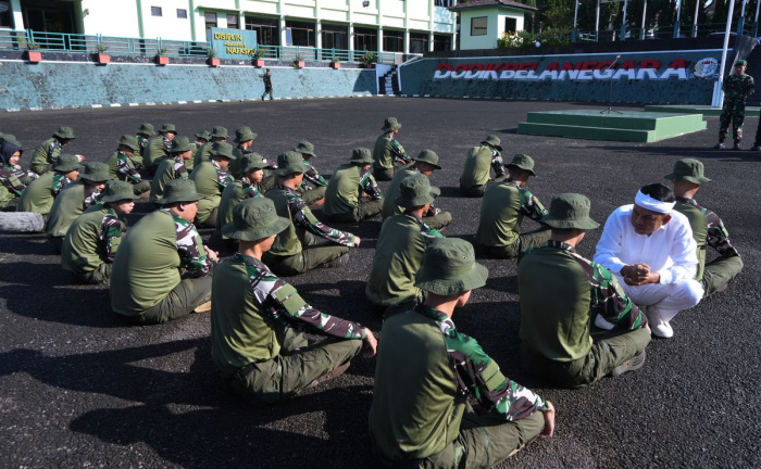 Program Barak Militer Gubernur Jawa Barat Dedi Mulyadi akan jadi program nasional.