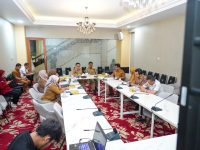Sekretaris Daerah Provinsi Sulawesi Selatan, Jufri Rahman, membuka Rapat Koordinasi Pembahasan Draft Roadmap Pengendalian Inflasi Sulawesi Selatan 2025–2027 secara virtual di Ruang Toraja, Kantor Gubernur Sulsel, Senin (26/5/2025).