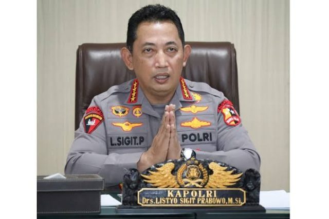 Kapolri Jenderal Listyo Sigit Prabowo menginstruksikan kepada jajaran Badan Pemelihara Keamanan (Baharkam) dan Korps Brigade Mobil (Brimob) Polri untuk turut aktif dalam memberantas aksi premanisme yang kian marak di tengah masyarakat.