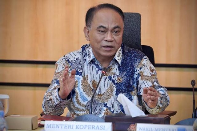 Pernyataan Menteri Koperasi dan UKM, Budi Arie Setiadi, yang menyeret nama PDI Perjuangan dalam pusaran dugaan keterlibatan praktik judi online, menuai kritik keras dari pengamat politik Ferdinand Hutahaean.
