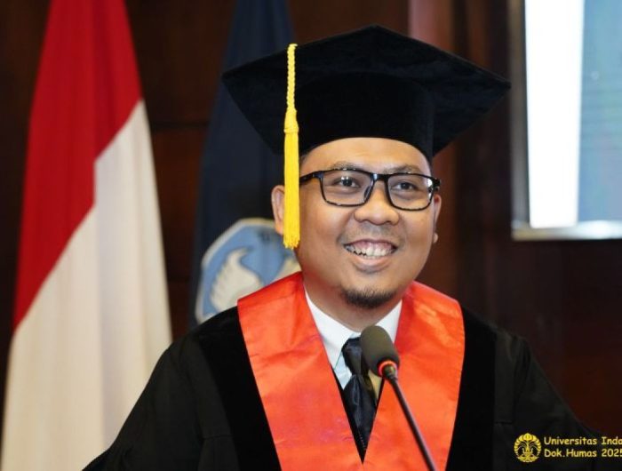 Universitas Indonesia (UI) menegaskan tidak akan mentoleransi segala bentuk kecurangan yang terjadi dalam proses Seleksi Masuk UI (Simak UI) 2025. Penegasan ini disampaikan oleh Direktur Humas, Media, Pemerintah, dan Internasional UI, Arie Afriansyah, menyikapi maraknya isu perjokian yang beredar di media sosial.
