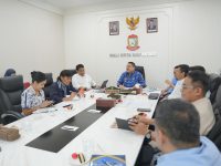 Pemerintah Kota Makassar di bawah kepemimpinan Wali Kota Munafri Arifuddin (Appi) dan Wakil Wali Kota Makassar, Aliyah Mustika Ilham, terus mempercepat transformasi Badan Usaha Milik Daerah (BUMD) melalui penerapan digitalisasi sebagai strategi utama untuk menciptakan sistem yang transparan, akuntabel, dan efisien.