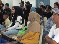 Dinas Sosial Kabupaten Pangkajene dan Kepulauan (Pangkep) menggelar pelatihan bahasa isyarat bagi penyandang disabilitas, khususnya tunarungu, di Gedung Bundar Rumah Jabatan Bupati Pangkep, Selasa 3 Juni 2025.