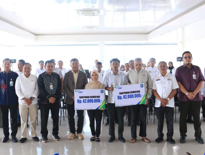 Pemerintah Kabupaten Bulukumba resmi menjalin kerja sama dengan Badan Penyelenggara Jaminan Sosial (BPJS) Ketenagakerjaan melalui penandatanganan nota kesepahaman (MoU) dan Perjanjian Kerja Sama (PKS)