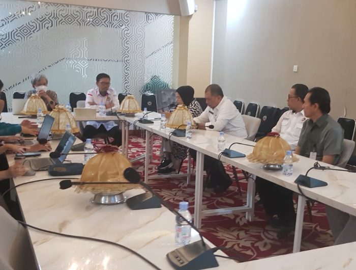 Pemerintah Provinsi Sulawesi Selatan (Pemprov Sulsel) melalui Dinas Komunikasi, Informatika, Statistik, dan Persandian (Diskominfo SP) Sulsel menggelar kegiatan Verifikasi Identifikasi Infrastruktur Informasi Vital (IIV) lingkup Pemprov Sulsel di Toraja Room, Kantor Gubernur Sulsel, Rabu, 4 Juni 2025.