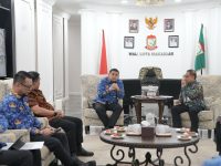 Dalam upaya memperkuat kelembagaan ekonomi kerakyatan, Pemerintah Kota Makassar menggandeng Otoritas Jasa Keuangan (OJK) Sulawesi Selatan dan Barat (SulselBar) untuk menyelenggarakan pelatihan serta penguatan kapasitas bagi para pengurus Koperasi Desa (Kopdes) Merah Putih.