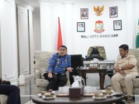 Wali Kota Makassar, Munafri Arifuddin, menegaskan komitmen Pemerintah Kota Makassar dalam menangani persoalan sampah secara serius dan berkelanjutan.