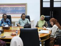 Wakil Wali Kota Makassar, Aliyah Mustika Ilham, menerima kunjungan silaturahmi dari Dewan Pengurus Daerah Komite Nasional Pemuda Indonesia (DPD KNPI) Kota Makassar, Jumat (20/6/2025).