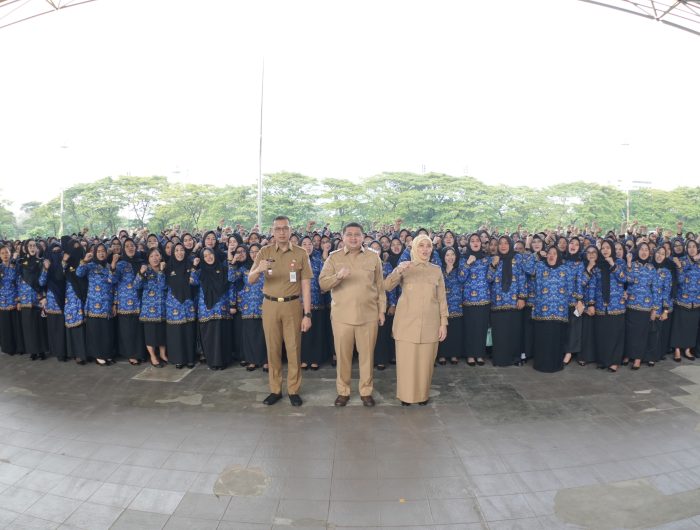 Pemerintah Kota Makassar kembali menunjukkan komitmennya dalam memperkuat kualitas layanan publik melalui pengangkatan Pegawai Pemerintah dengan Perjanjian Kerja (PPPK) formasi tahun 2024.