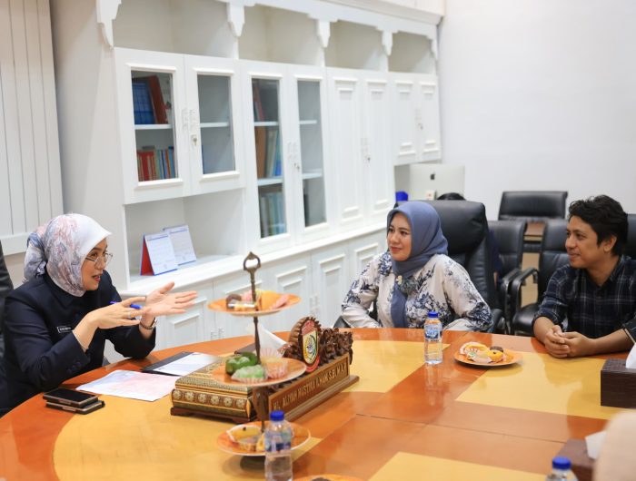 Wakil Wali Kota Makassar, Aliyah Mustika Ilham, menerima audiensi dari tim produksi film Doti: Tumbal Ilmu Hitam yang diproduksi oleh Ruang Visual Production.