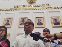 Pemerintah tengah menyiapkan langkah konkret menindaklanjuti putusan Mahkamah Konstitusi (MK) yang mewajibkan negara untuk menggratiskan pendidikan dasar hingga menengah, baik di sekolah negeri maupun swasta.