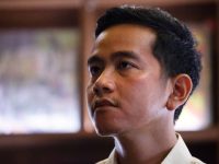 Akun Instagram Wakil Presiden Gibran Rakabuming Raka menjadi sorotan publik setelah diketahui mengikuti akun yang kini memuat konten judi online (@bang\_jabrik.game).