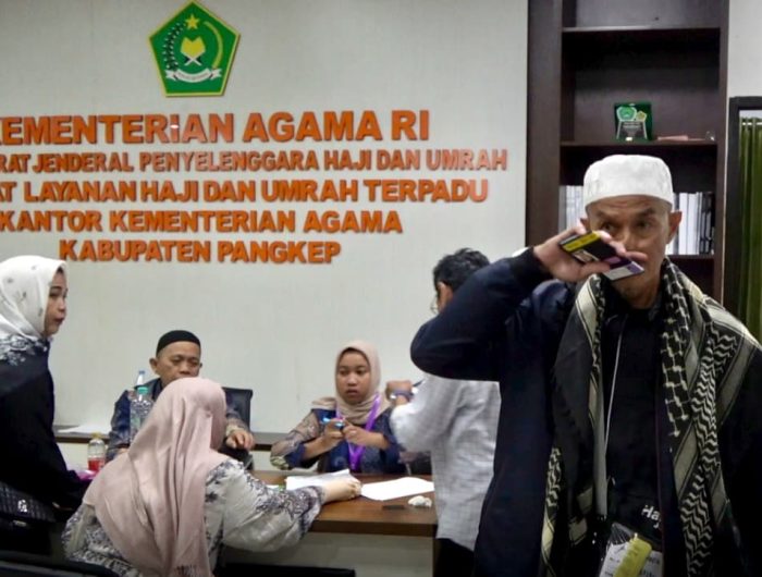 Sebanyak 134 jamaah haji asal Kabupaten Pangkajene dan Kepulauan (Pangkep) yang tergabung dalam kelompok terbang (kloter) 16 tiba di Tanah Air
