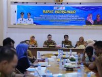 Bupati Pangkep Muhammad Yusran Lalogau saat memimpin rapat koordinasi PPPS serta sosialisasi GENTING, Selasa, 3 Juni 2025.