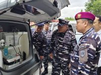 Dokumentasi Istimewa Dinkes Kota Makassar usai apel siaga Komandan Pangkalan Utama TNI AL Lantamal VI Makassar Mengecek peralatan medis di Ambulance dan Mobil Wuling (Dottorota) milik Pemerintah Kota Makassar