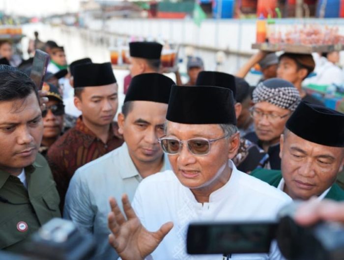 Pemerintah di bawah kepemimpinan Presiden Prabowo Subianto memastikan proyek Giant Sea Wall atau Tanggul Laut Raksasa di Pantai Utara Jawa akan direalisasikan secara serius. Proyek ini digadang-gadang menjadi solusi jangka panjang terhadap bencana rob dan perubahan iklim ekstrem yang terus mengancam kawasan pesisir.