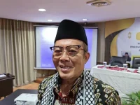 Majelis Ulama Indonesia (MUI) mengecam pernyataan kader Partai Solidaritas Indonesia (PSI), Dedy Nur Palakka, yang menyebut Presiden ke-7 RI, Joko Widodo (Jokowi), telah memenuhi syarat menjadi nabi. MUI menilai pernyataan tersebut sebagai bentuk penistaan terhadap agama.