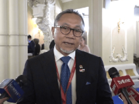 Pemerintah Indonesia menyambut positif tawaran Rusia terkait kerja sama impor sejumlah komoditas strategis seperti sapi, gandum, dan gula. Hal ini disampaikan langsung oleh Menteri Koordinator Bidang Perekonomian dan Pangan, Zulkifli Hasan (Zulhas), usai pertemuan bilateral antara Presiden Prabowo Subianto dan Presiden Rusia Vladimir Putin di St. Petersburg, Jumat (20/6/2025).