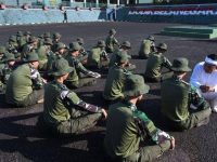 Kepala Staf TNI Angkatan Laut (KSAL) Laksamana TNI Muhammad Ali menyatakan kesiapan korps Marinir untuk mendukung program pembinaan siswa tak disiplin yang digagas Gubernur Jawa Barat, Dedi Mulyadi. Program tersebut akan menggunakan fasilitas barak militer sebagai sarana pelatihan karakter dan kedisiplinan.