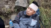 Seorang pendaki asal Malaysia, Nazli bin Awang Mahat (47), mengalami kecelakaan saat menuruni tebing menuju Danau Segara Anak, Gunung Rinjani, Nusa Tenggara Barat, Sabtu (28/6/2025) sore. Insiden ini terjadi tak jauh dari lokasi jatuhnya pendaki asal Brasil, Juliana Marins, yang tewas pekan lalu.
