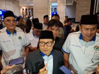 Di tengah lawatan kenegaraan ke Belgia, Presiden RI Prabowo Subianto tetap menggelar rapat terbatas (ratas) secara virtual bersama tujuh Menteri Koordinator dan Menteri Sekretaris Negara (Mensesneg) Prasetyo Hadi, Sabtu (12/7).
