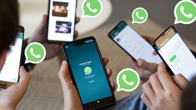 Banyak pengguna WhatsApp mengeluhkan rendahnya kualitas foto dan video yang dikirimkan melalui aplikasi pesan instan ini. Hal ini disebabkan oleh proses kompresi otomatis yang diterapkan WhatsApp untuk menghemat ruang penyimpanan dan mempercepat pengiriman.