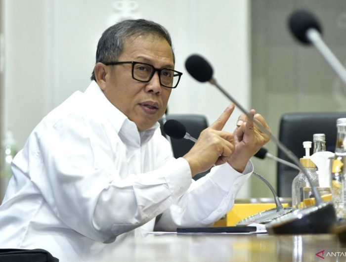 Wakil Ketua Komisi VIII DPR RI Abidin Fikri menyatakan keprihatinannya atas temuan ribuan penerima bantuan sosial (bansos) yang diduga menggunakan dana bantuan negara untuk bermain judi online. Ia menegaskan komitmen DPR dalam mengawal agar bansos tetap tepat sasaran dan tidak disalahgunakan.