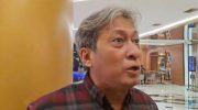 Mantan Menteri Komunikasi dan Informatika (Menkominfo) Budi Arie Setiadi kembali menjadi sorotan usai namanya disebut dalam kasus pengamanan situs judi online (judol) agar tidak diblokir. Pengamat hukum Universitas Bung Karno, Hudi Yusuf, menilai Budi Arie harus segera diperiksa secara hukum untuk memastikan kejelasan perannya.