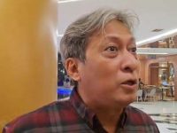 Mantan Menteri Komunikasi dan Informatika (Menkominfo) Budi Arie Setiadi kembali menjadi sorotan usai namanya disebut dalam kasus pengamanan situs judi online (judol) agar tidak diblokir. Pengamat hukum Universitas Bung Karno, Hudi Yusuf, menilai Budi Arie harus segera diperiksa secara hukum untuk memastikan kejelasan perannya.