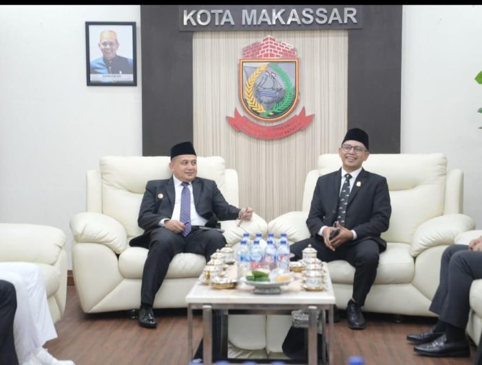 Pemerintah Kota Makassar terus menunjukkan komitmennya dalam mewujudkan pemerintahan yang berpihak pada masyarakat kurang mampu.