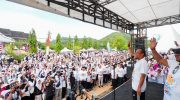 Semarak peringatan Hari Jadi Kabupaten Luwu ke-66 tahun 2025 semakin semarak dengan kegiatan Jalan Sehat Anti Mager yang dipadati puluhan ribu warga di kawasan Lapangan Andi Djemma dan Pelataran Masjid Agung Belopa, Kamis (3/7/2025) pagi.