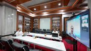 Kepala Badan Pengembangan Sumber Daya Manusia (BPSDM) Sulawesi Selatan, Prof. Muhammad Jufri, memaparkan Rancangan Proyek Perubahan (RPP) bertajuk INTAN–WPL (Internalisasi Budaya Belajar ASN melalui Workplace Learning) dalam Seminar Nasional Pelatihan Kepemimpinan Tingkat I Lembaga Administrasi Negara (LAN) Tahun 2025.