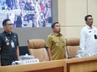 Pemerintah Kota Parepare terus berkomitmen memperkuat tata kelola pemerintahan yang bersih dan akuntabel. Hal ini diwujudkan melalui penyelenggaraan kegiatan Pembinaan Sistem Pengendalian Intern Pemerintah (SPIP) yang digelar oleh Inspektorat Daerah pada Selasa, 8 Juli 2025, di Ruang Pola Kantor Wali Kota Parepare.